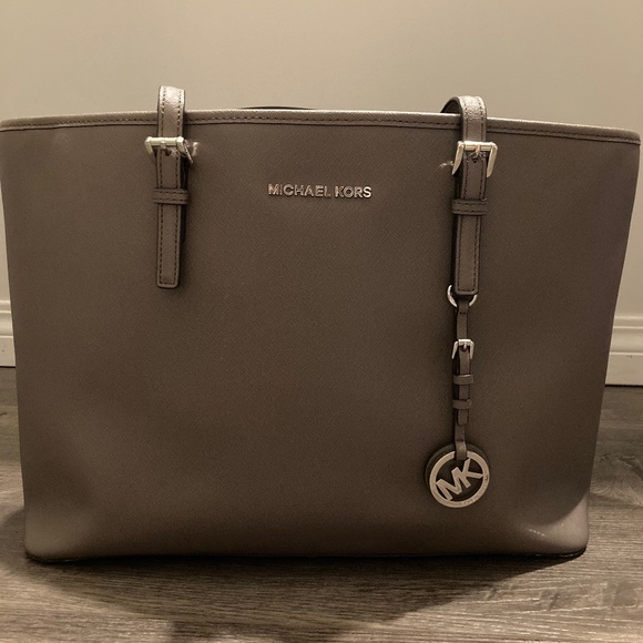 Michael Kors Tote - Picture 1 of 7